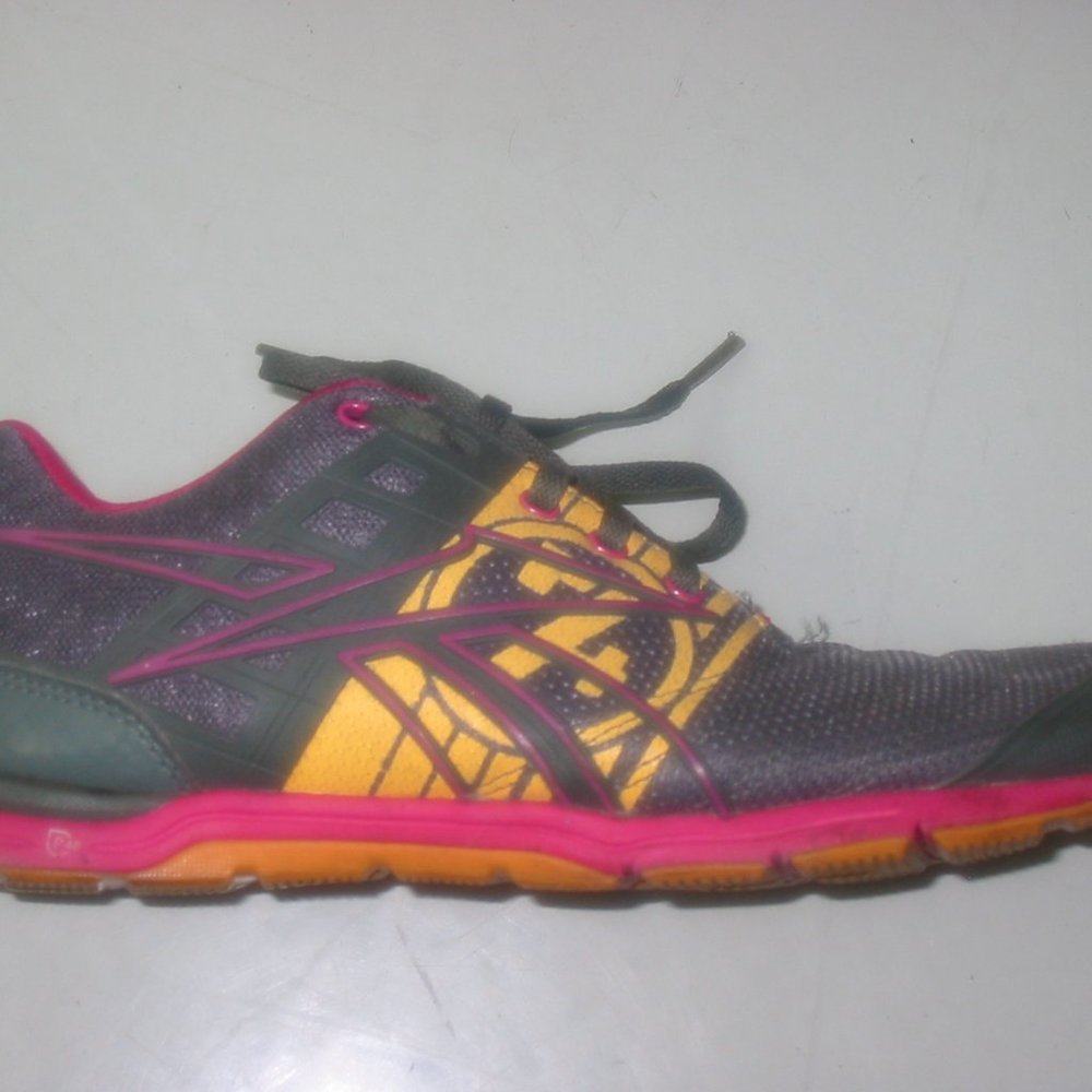 Reebok Crossfit CF74 Size 8 Gray Pink Orange Running Cross Training Women Shoes